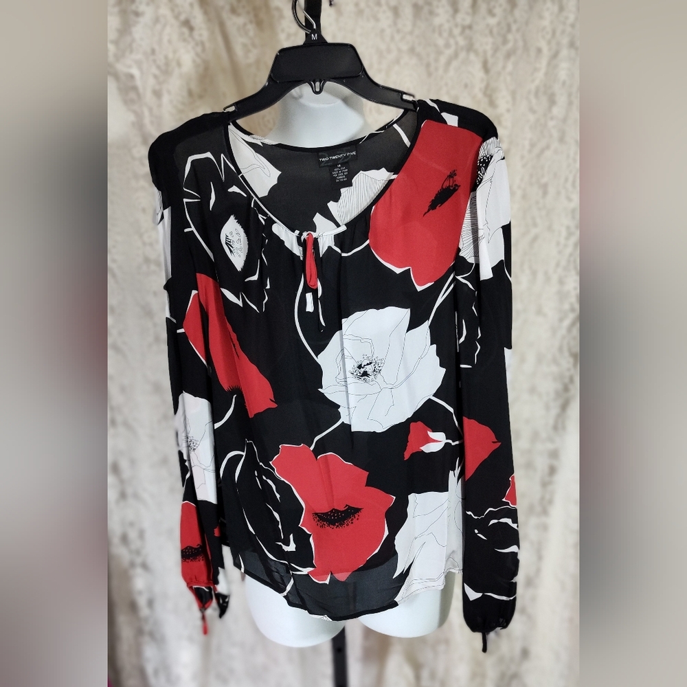 Two Twenty Five Silk Floral Black and Red Women's Top NWOT